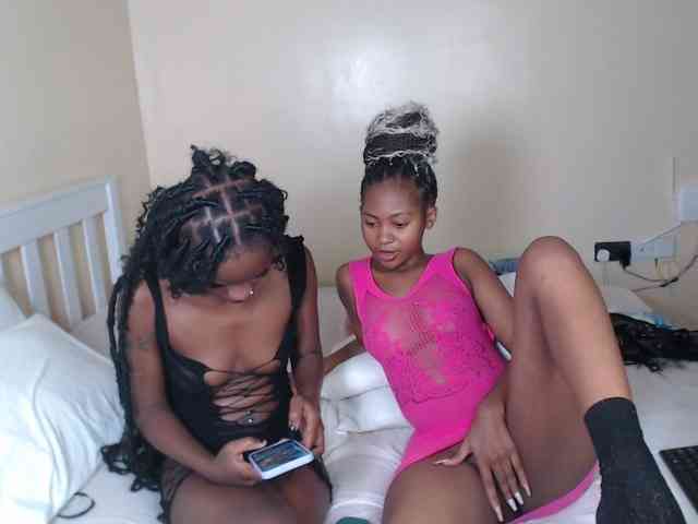 ItsYaGirlPookie webcam