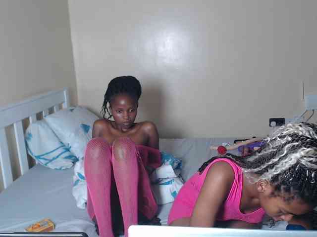 ItsYaGirlPookie webcam