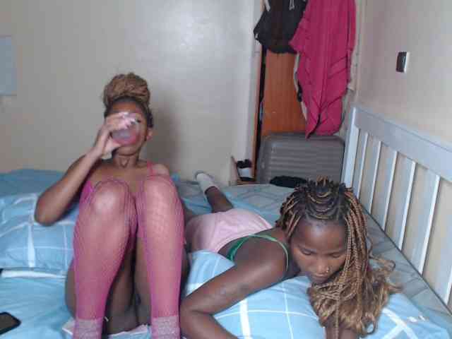 ItsYaGirlPookie webcam