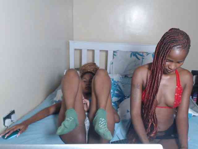 ItsYaGirlPookie webcam