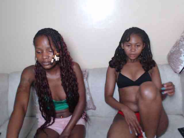 ItsYaGirlPookie webcam