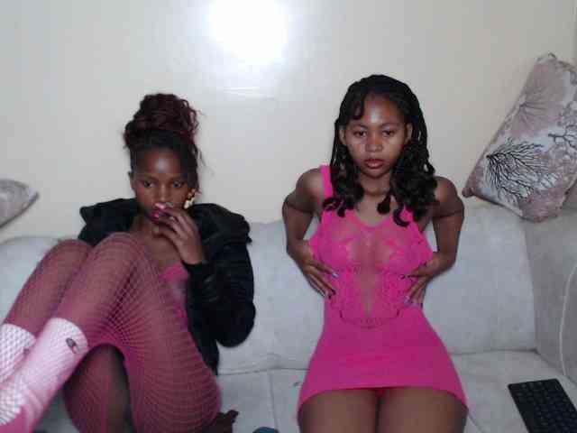 ItsYaGirlPookie webcam