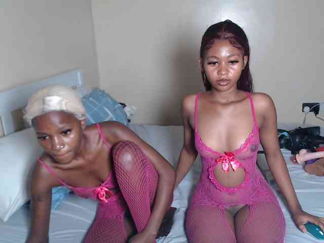 ItsYaGirlPookie webcam