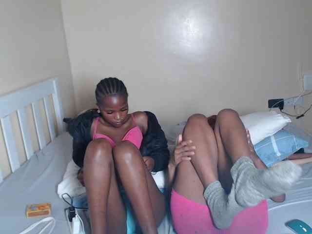 ItsYaGirlPookie webcam