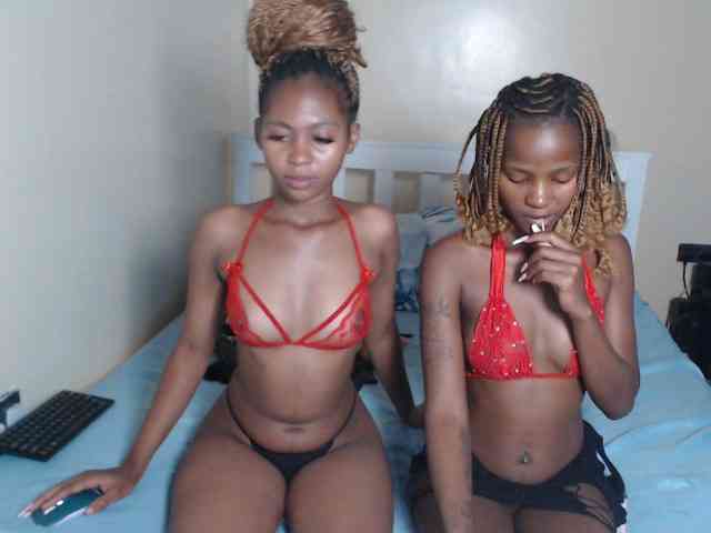 ItsYaGirlPookie webcam