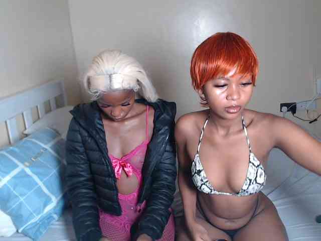 ItsYaGirlPookie webcam