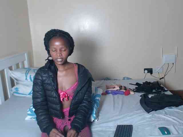 ItsYaGirlPookie webcam