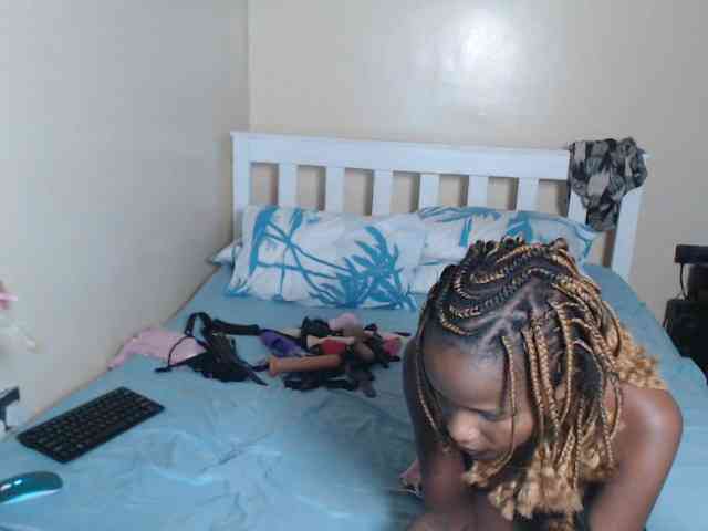 ItsYaGirlPookie webcam