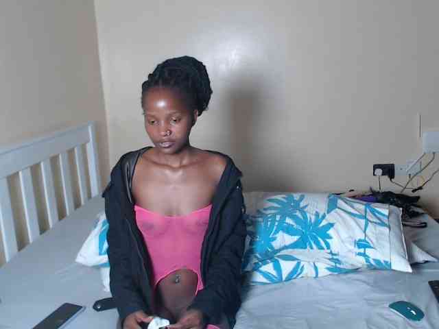 ItsYaGirlPookie webcam