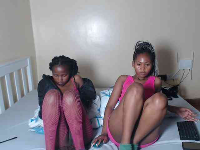 ItsYaGirlPookie webcam