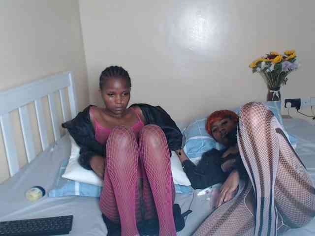 ItsYaGirlPookie webcam