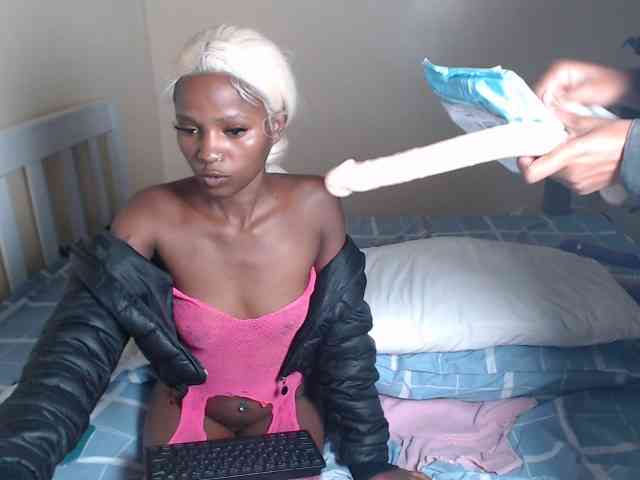 ItsYaGirlPookie webcam