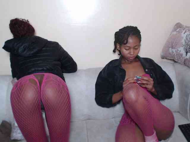 ItsYaGirlPookie webcam