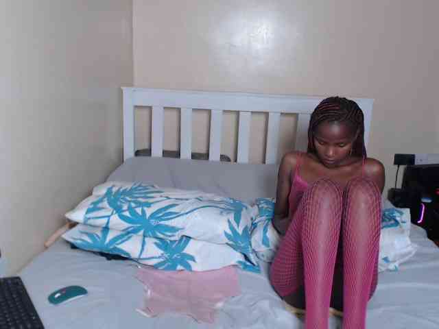 ItsYaGirlPookie webcam