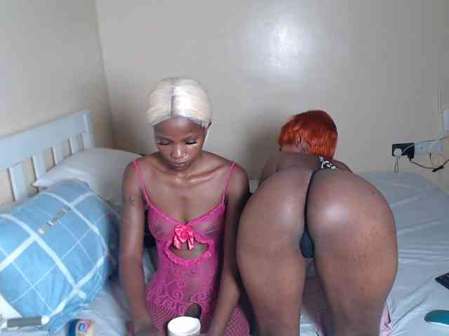 ItsYaGirlPookie webcam