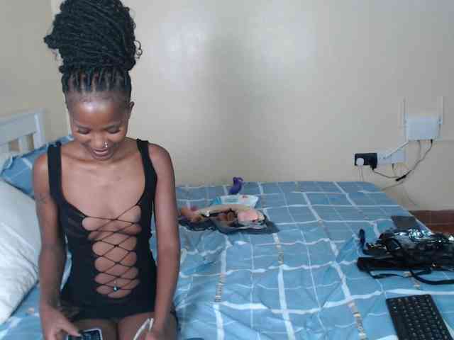 ItsYaGirlPookie webcam