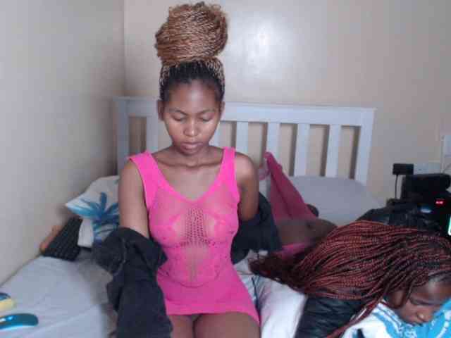 ItsYaGirlPookie webcam