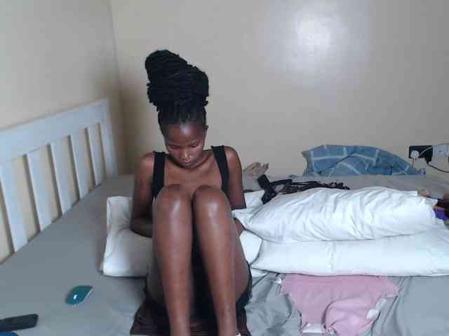 ItsYaGirlPookie webcam