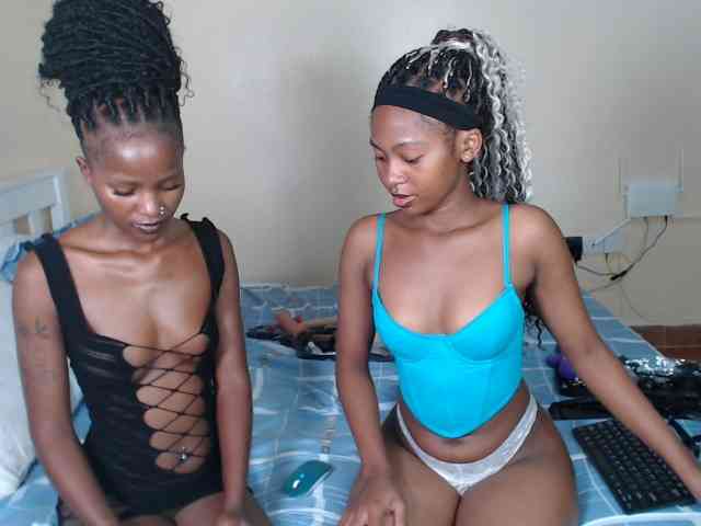 ItsYaGirlPookie webcam