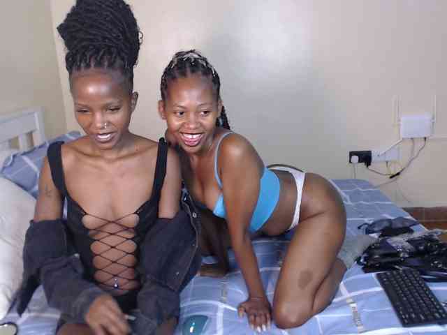 ItsYaGirlPookie webcam