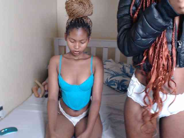 ItsYaGirlPookie webcam