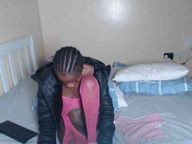 ItsYaGirlPookie webcam