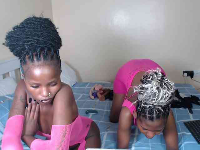 ItsYaGirlPookie webcam