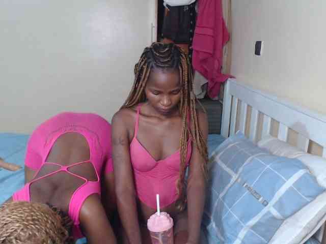 ItsYaGirlPookie webcam