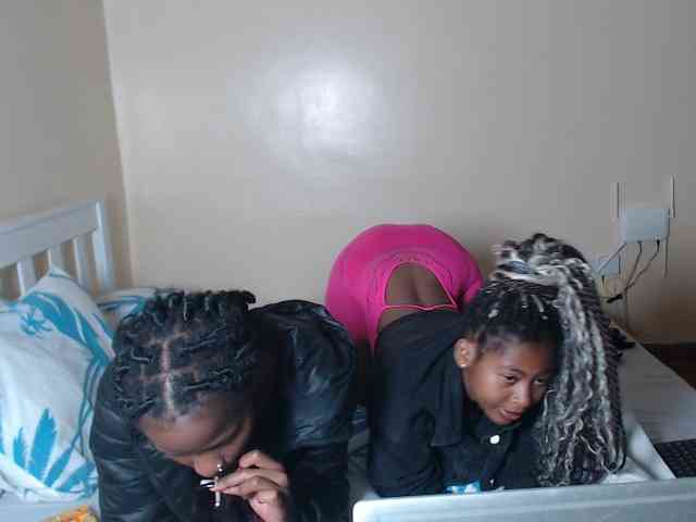 ItsYaGirlPookie webcam