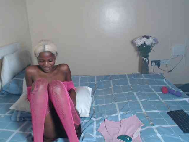 ItsYaGirlPookie webcam