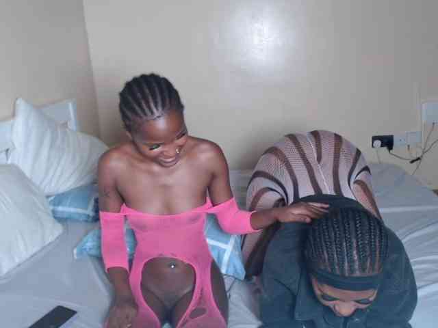 ItsYaGirlPookie webcam