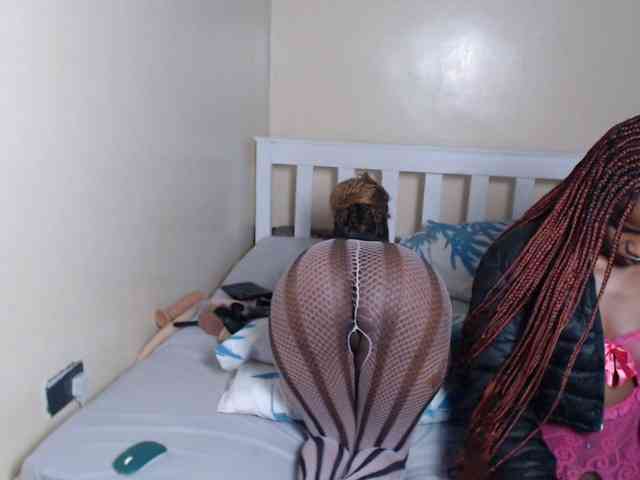 ItsYaGirlPookie webcam