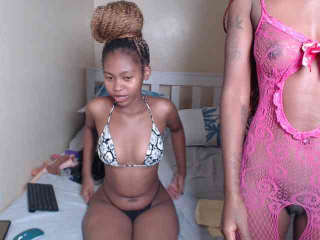 ItsYaGirlPookie webcam