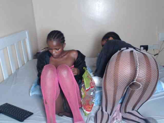 ItsYaGirlPookie webcam