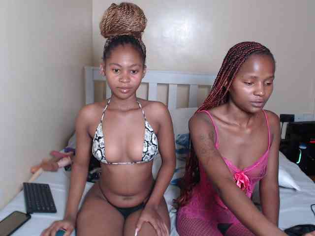 ItsYaGirlPookie webcam