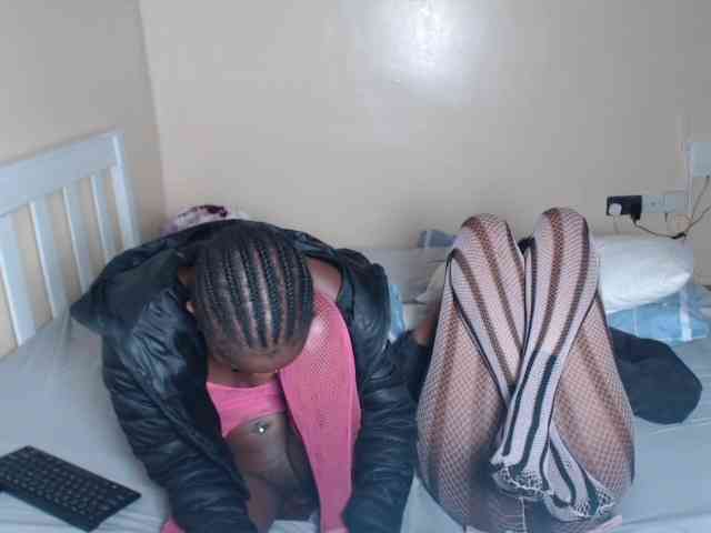 ItsYaGirlPookie webcam