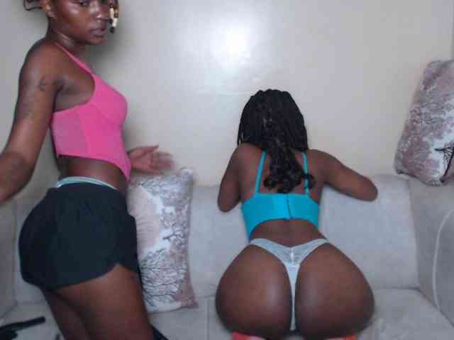 ItsYaGirlPookie webcam