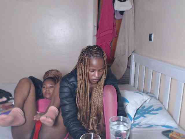 ItsYaGirlPookie webcam