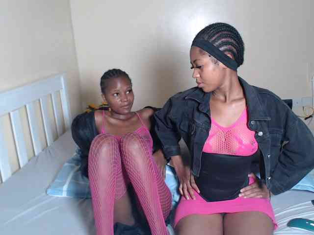 ItsYaGirlPookie webcam