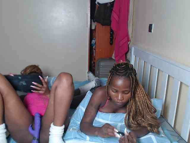 ItsYaGirlPookie webcam