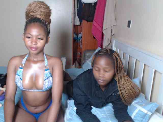 ItsYaGirlPookie webcam