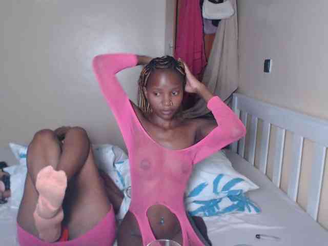 ItsYaGirlPookie webcam