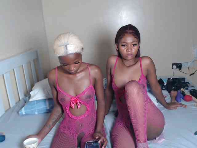 ItsYaGirlPookie webcam