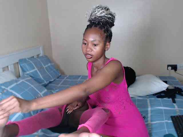 ItsYaGirlPookie webcam