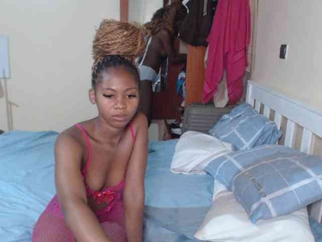 ItsYaGirlPookie webcam