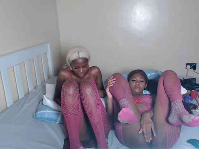 ItsYaGirlPookie webcam