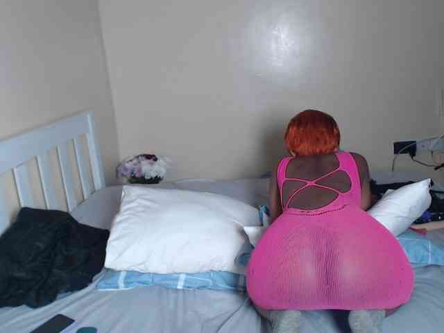 ItsYaGirlPookie webcam