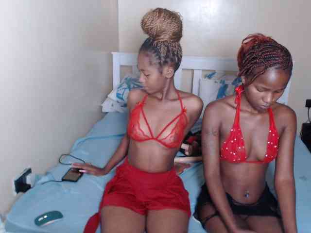 ItsYaGirlPookie webcam