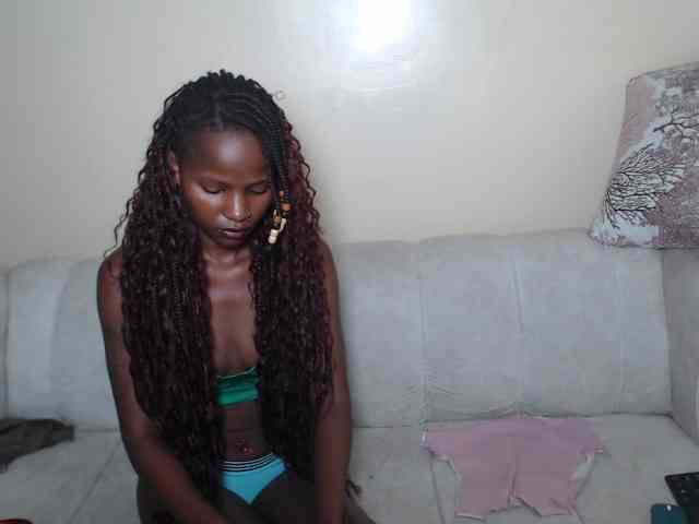 ItsYaGirlPookie webcam