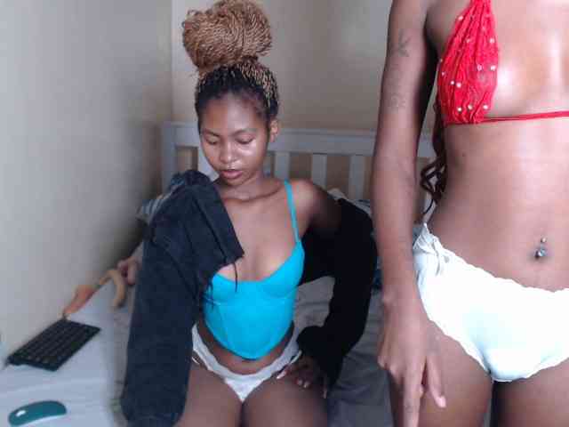 ItsYaGirlPookie webcam